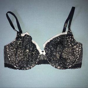 Victoria’s Secret Unlined Demi/Demi-Bustle Bra NEW
